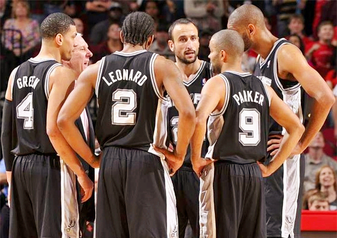 阿斯：拉菲尼亚因为肌肉不适缺战贝蒂斯，他能出战下场欧冠（阿斯：拉菲尼亚因肌肉不适无缘战贝蒂斯，预计可出战下一场欧冠）