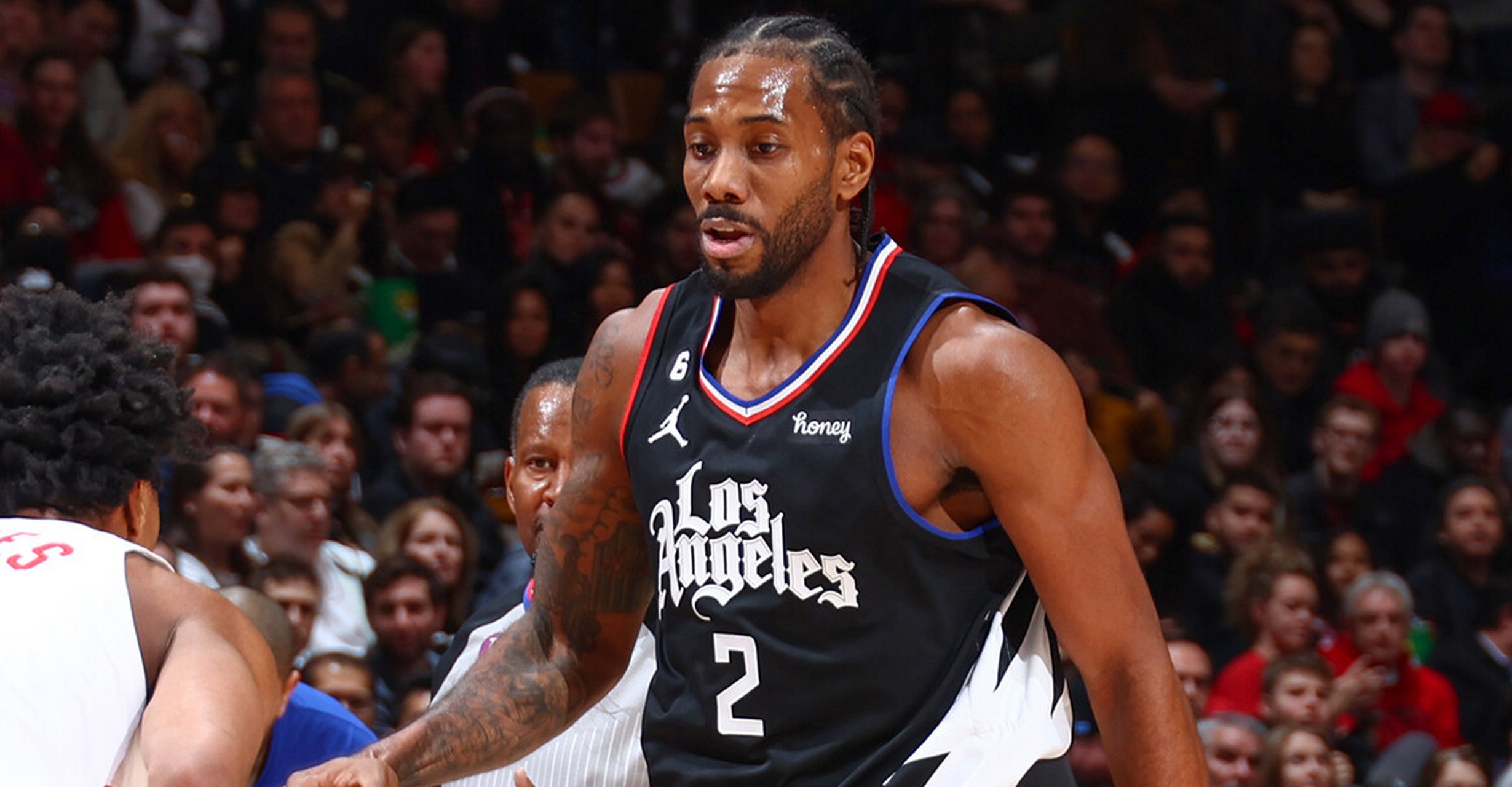 Shams：活塞&老鹰&猛龙预计将在交易中追逐浓眉（Shams：活塞、老鹰、猛龙或将在交易中竞逐浓眉）