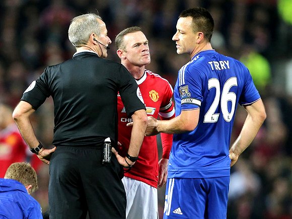 镜报：麦克托米奈上赛季意甲收官战亲签球衣成交价超2.4万欧（镜报称：麦克托米奈上赛季意甲末轮亲签球衣拍卖价超2.4万欧）