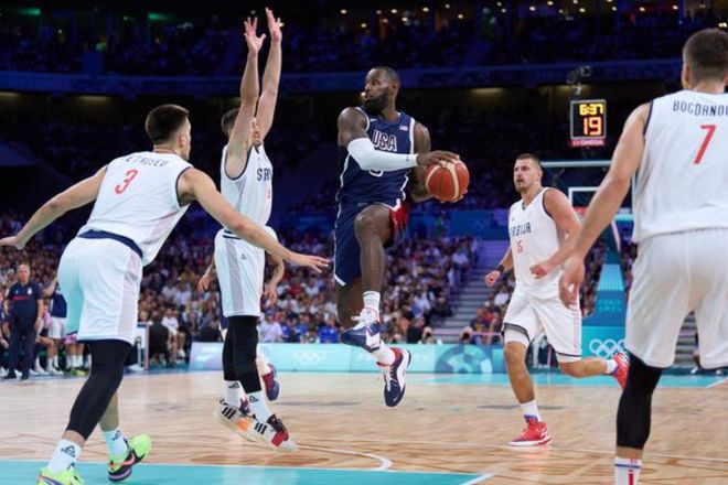 21世纪五大联赛外场球员出场时间榜：C罗、拉莫斯、梅西前3（21世纪五大联赛外场出场时间排行：C罗、拉莫斯、梅西位列前三）