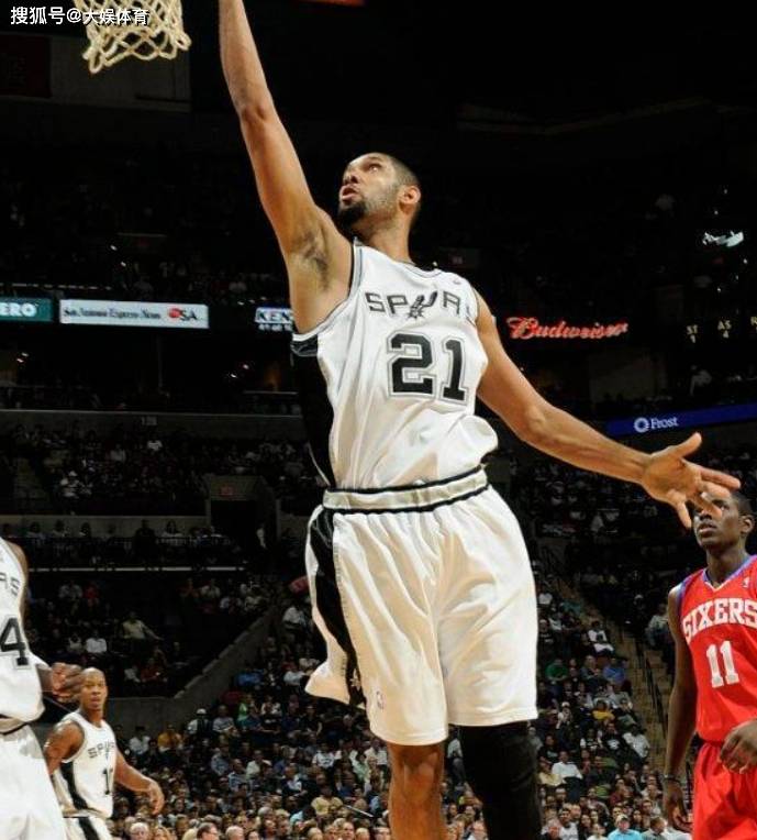 普利西奇助米兰实现大逆转（普利西奇发威，米兰上演大逆转）