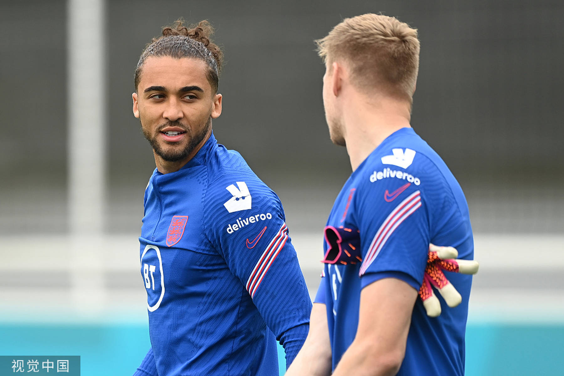 欧冠进球榜更新：梅西连续破门,（欧冠射手榜更新：梅西连场建功）