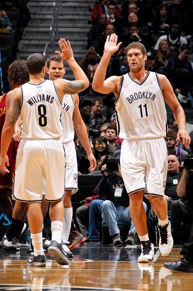 NBA球队战术解析：勇士防守新打法,（勇士防守革新：NBA球队战术深度解读）