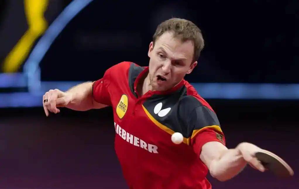 他迅速融入 他迅速融入